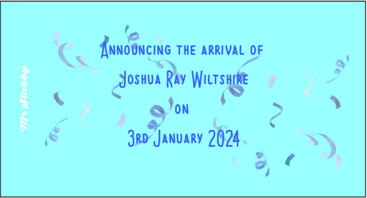 Stubby holder for the announcement of a baby's arrival with confetti on a light blue background